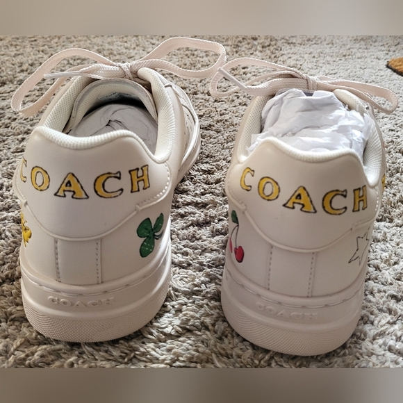 NWT New York Themed Adorable Sneakers - Picture 4 of 8